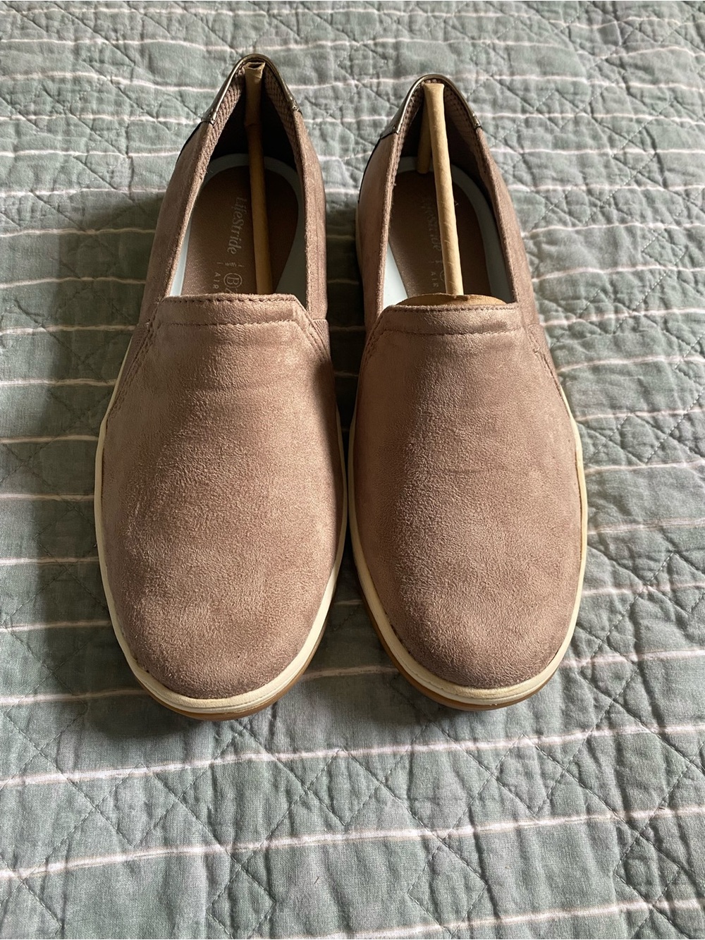 Lifestride BZees comfort slip-ons shoes Danni latte brown 8 wide NIB new